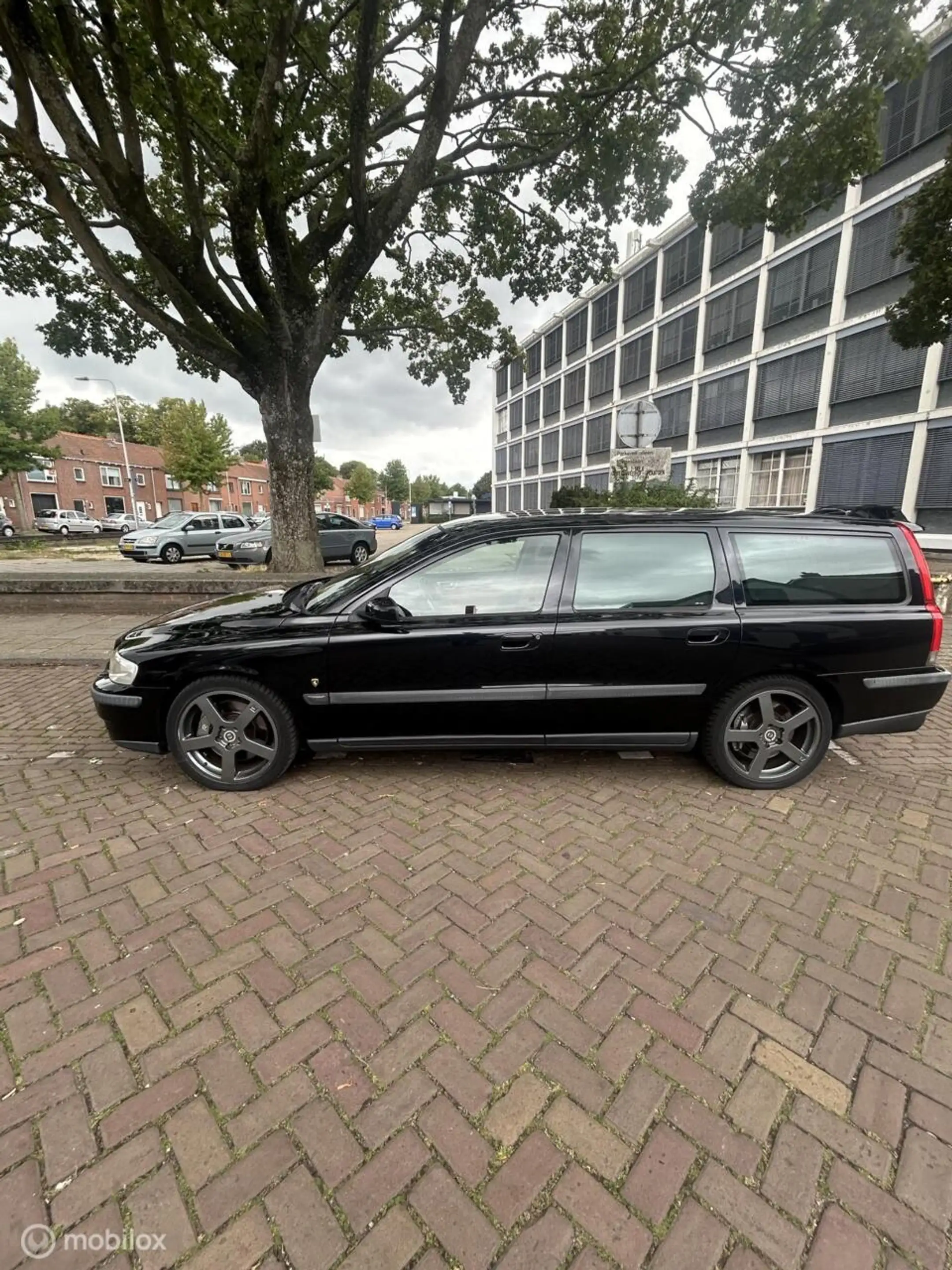 Volvo V70 2.5 R Geartronic — photo 4