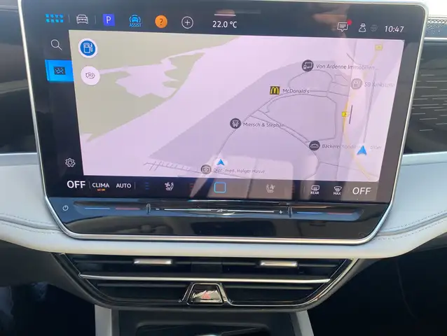 Volkswagen Passat view 15