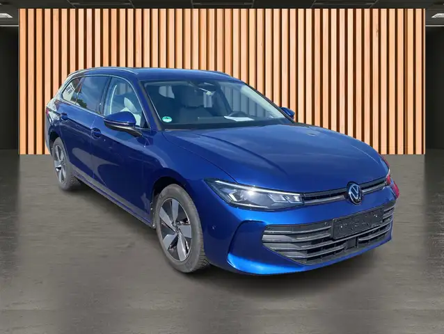 Volkswagen Passat view 8