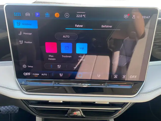 Volkswagen Passat view 19