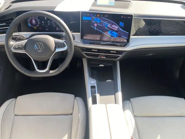 Volkswagen Passat view 28
