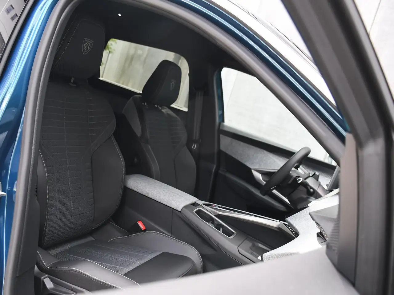 Peugeot 5008 2026 — фото 11