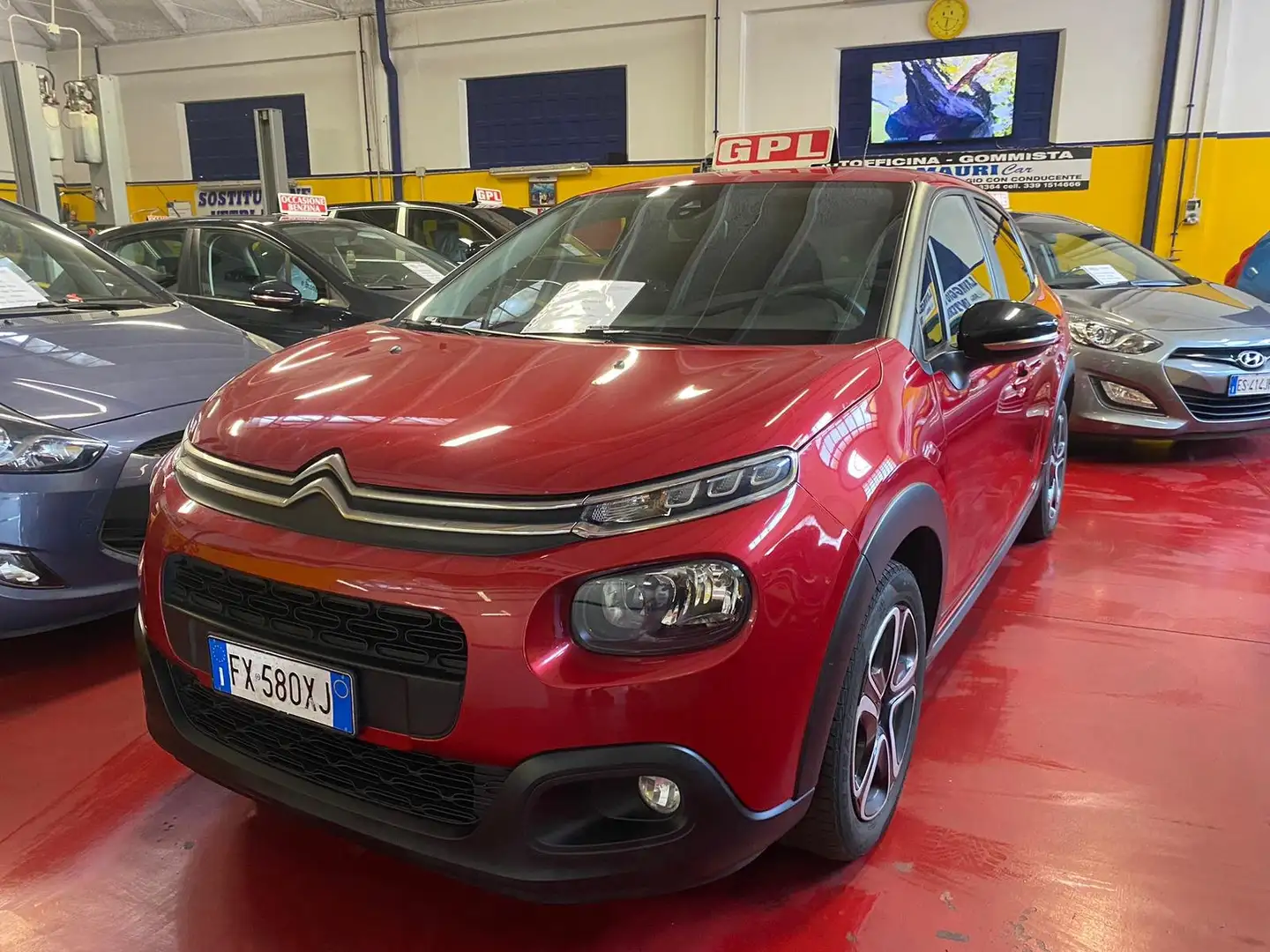 Citroen C3 C3 1.2 puretech Shine s Rojo - 2
