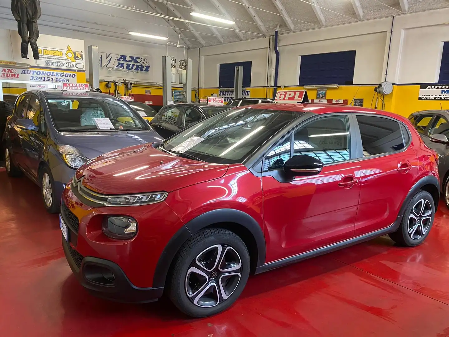 Citroen C3 C3 1.2 puretech Shine s Rojo - 1