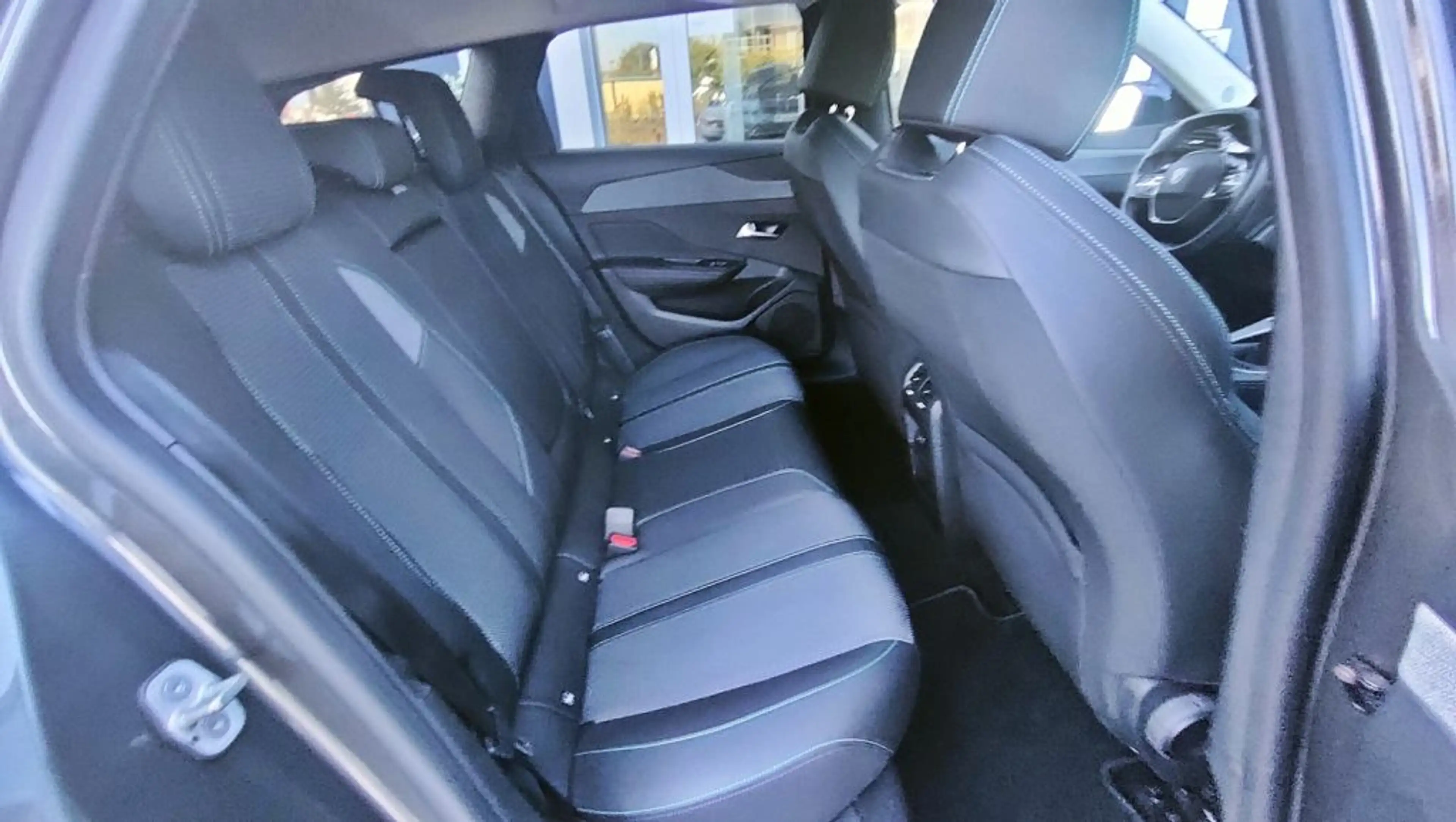 Peugeot 308 SW PureTech 130 Allure Pack — photo 10