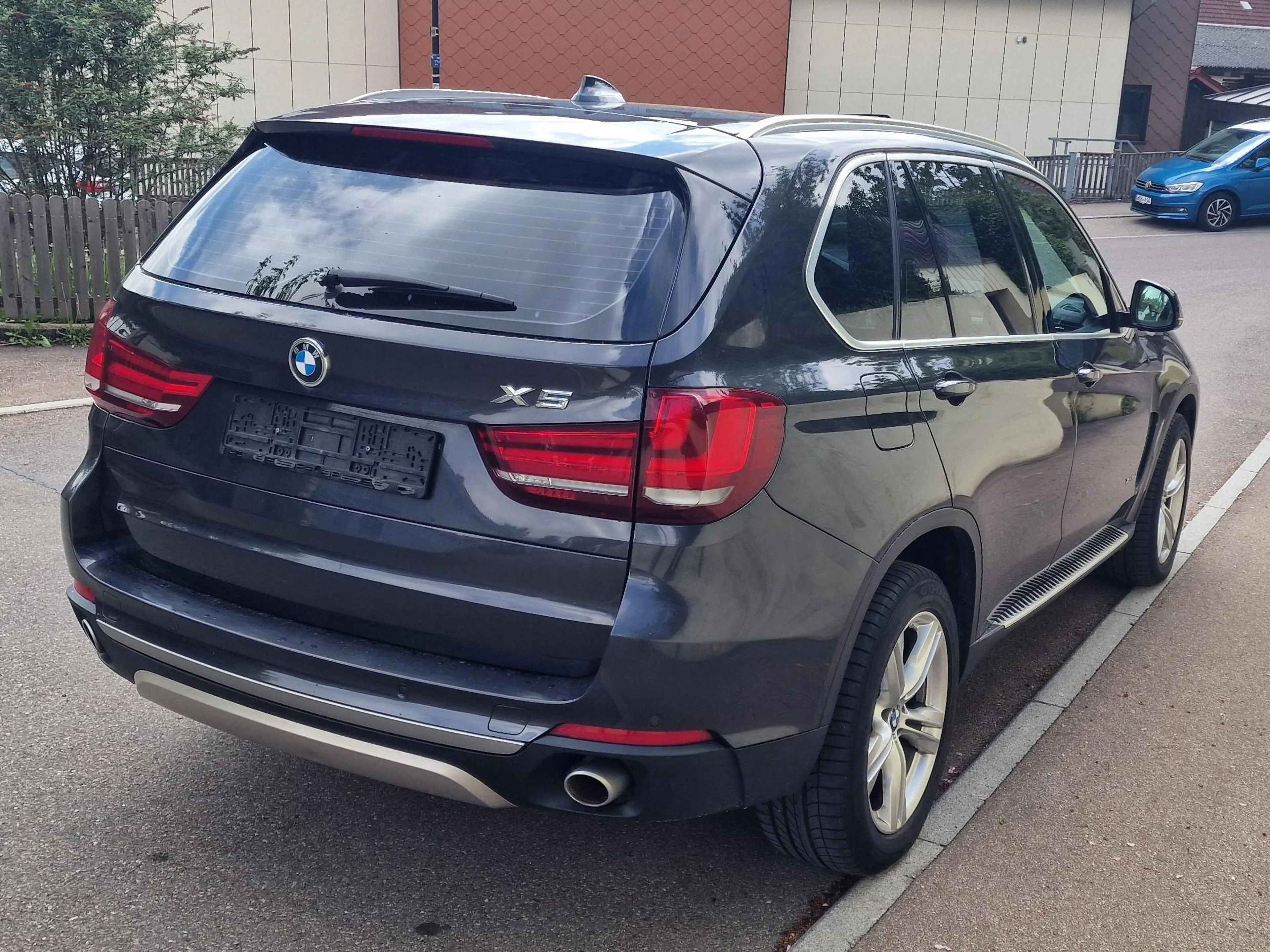 BMW X5 xDrive 30 d*7 SITZER*PANO*NAVI*MEMORY*LED*STANDHZG*AHK*VOLL* — photo 3