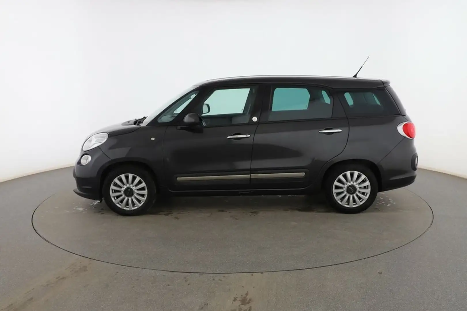 Fiat 500L 1.6 16v Multijet II 120CV SS Lounge Gris - 2