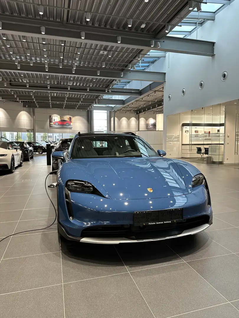 Porsche Taycan 4 Cross Turismo. Porsche garantie, Leasingfähig Blau - 1