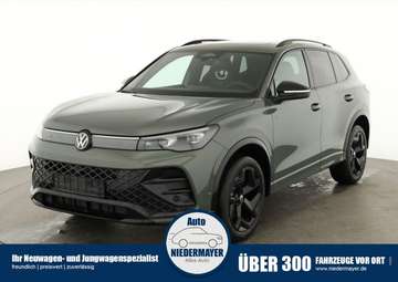 TDI DSG 4M R-LINE Black, Pano, IQ.Light, AHK, Navi