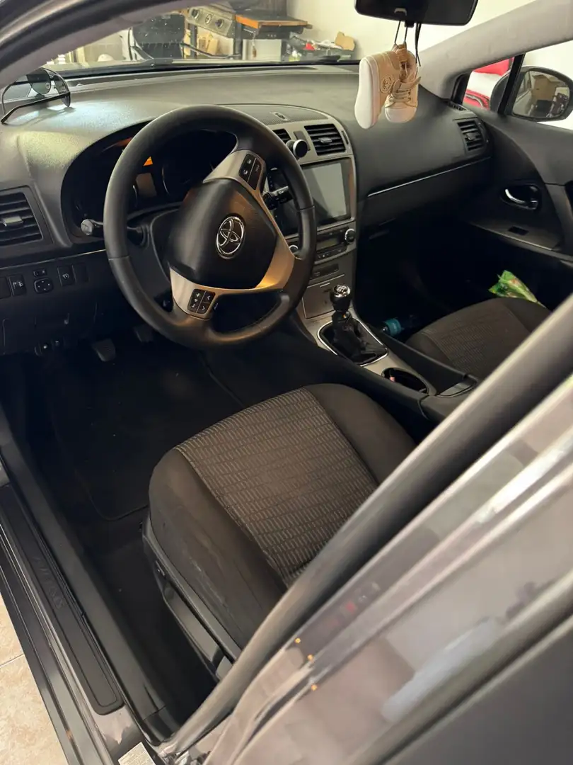 Toyota Avensis 2.0 D-4D Edition - 1