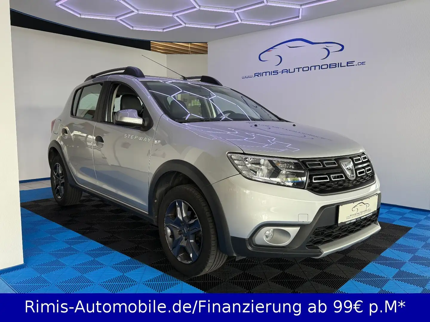 Dacia Sandero II Stepway Celebration Automatik Navi Gris - 2