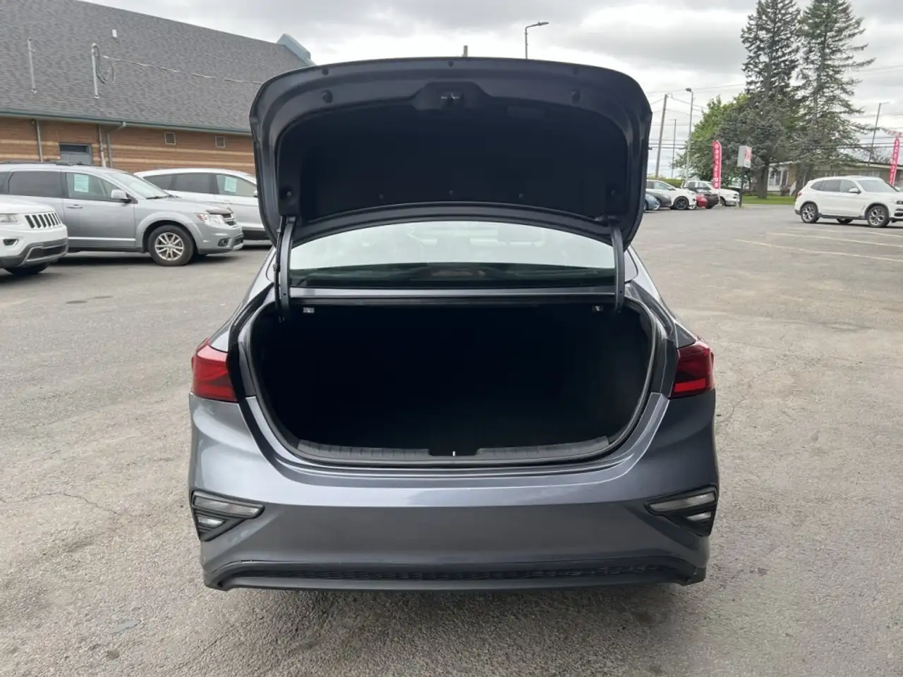 Kia Forte снимка Kia Forte