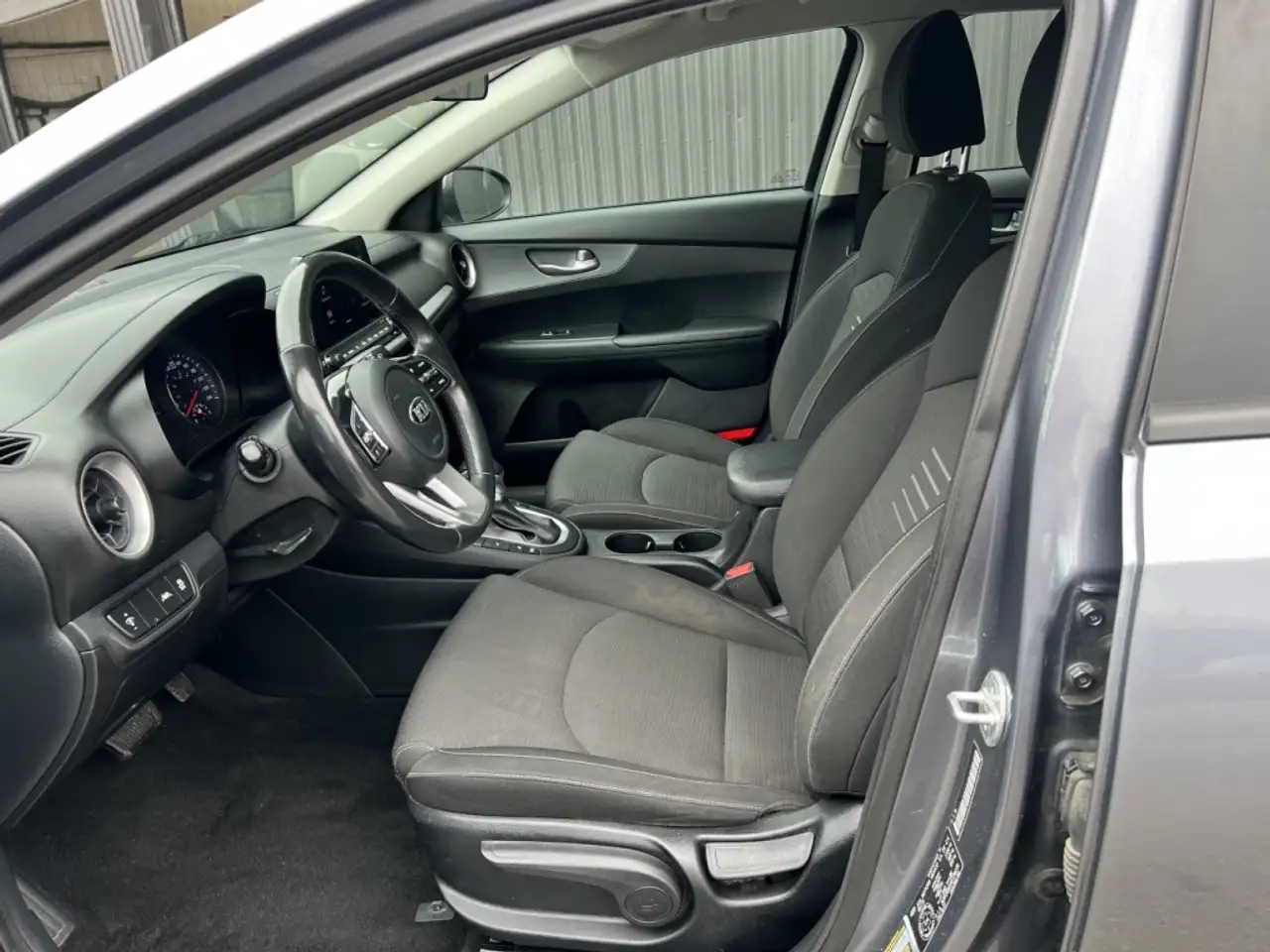 Kia Forte снимка Kia Forte