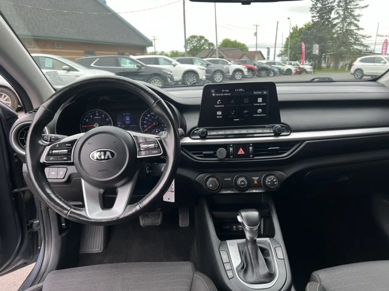 Kia Forte снимка Kia Forte