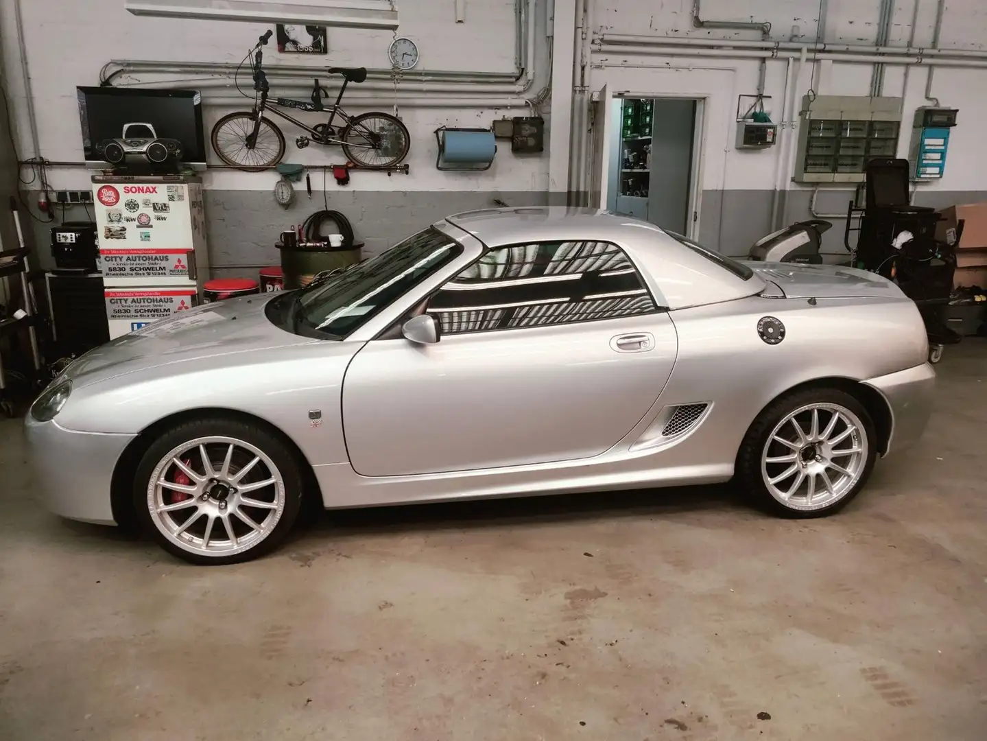MG TF 17" Team Dynamics / AP-Bremse Plateado - 2