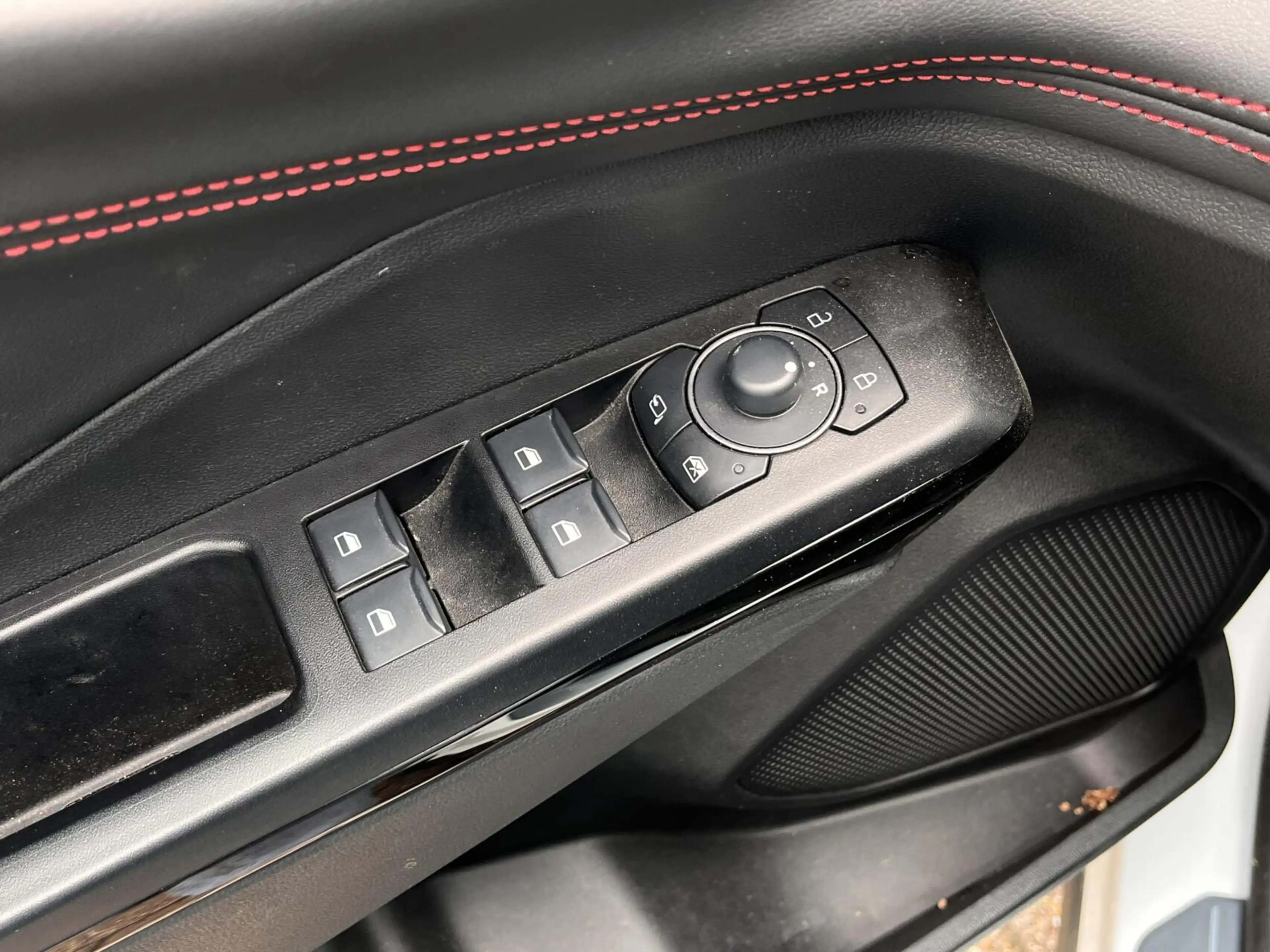 Ford Puma 1.0 EcoBoost Hybrid ST-Line 125PK Winterpack Adapt — photo 24