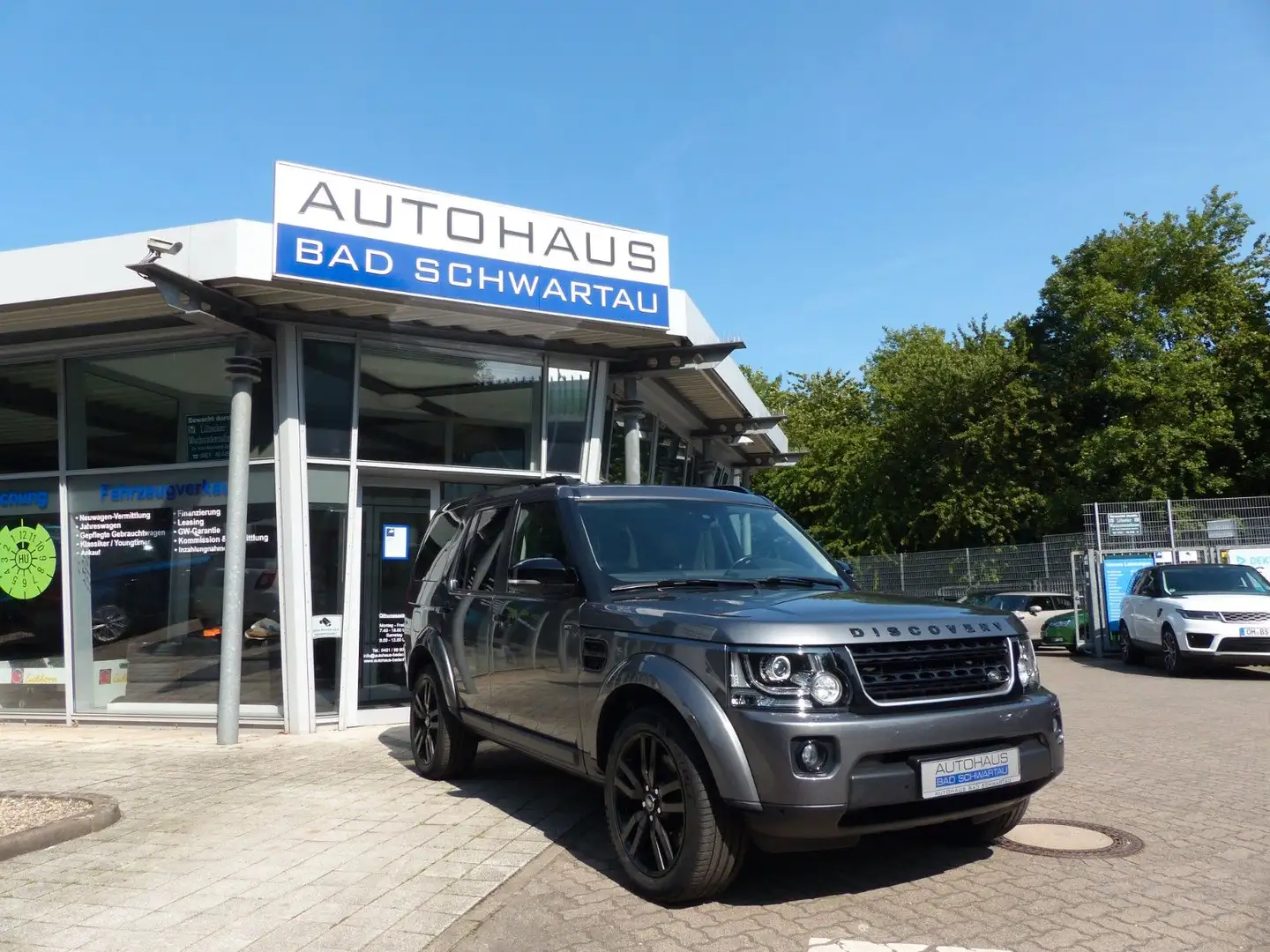 Land Rover Discovery 3.0 SDV6 HSE Luxury, 7-Sitze, Black-P. Grau - 1