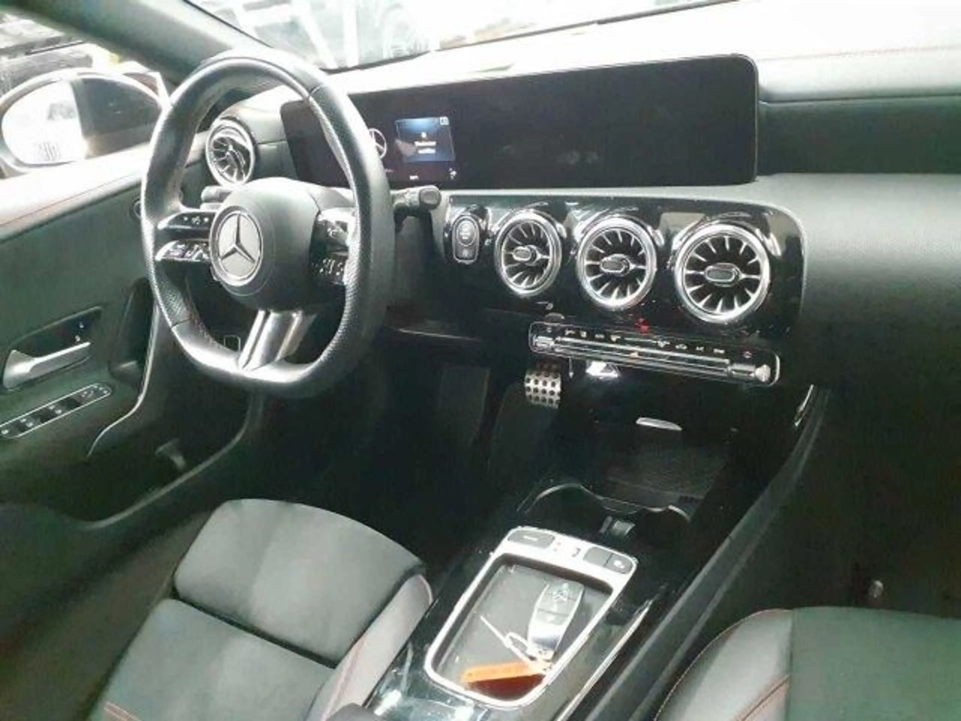 Mercedes-Benz CLA 200 Coupe AMG Line PANO*ACC*MBEAM*WIDE*KAM — photo 4