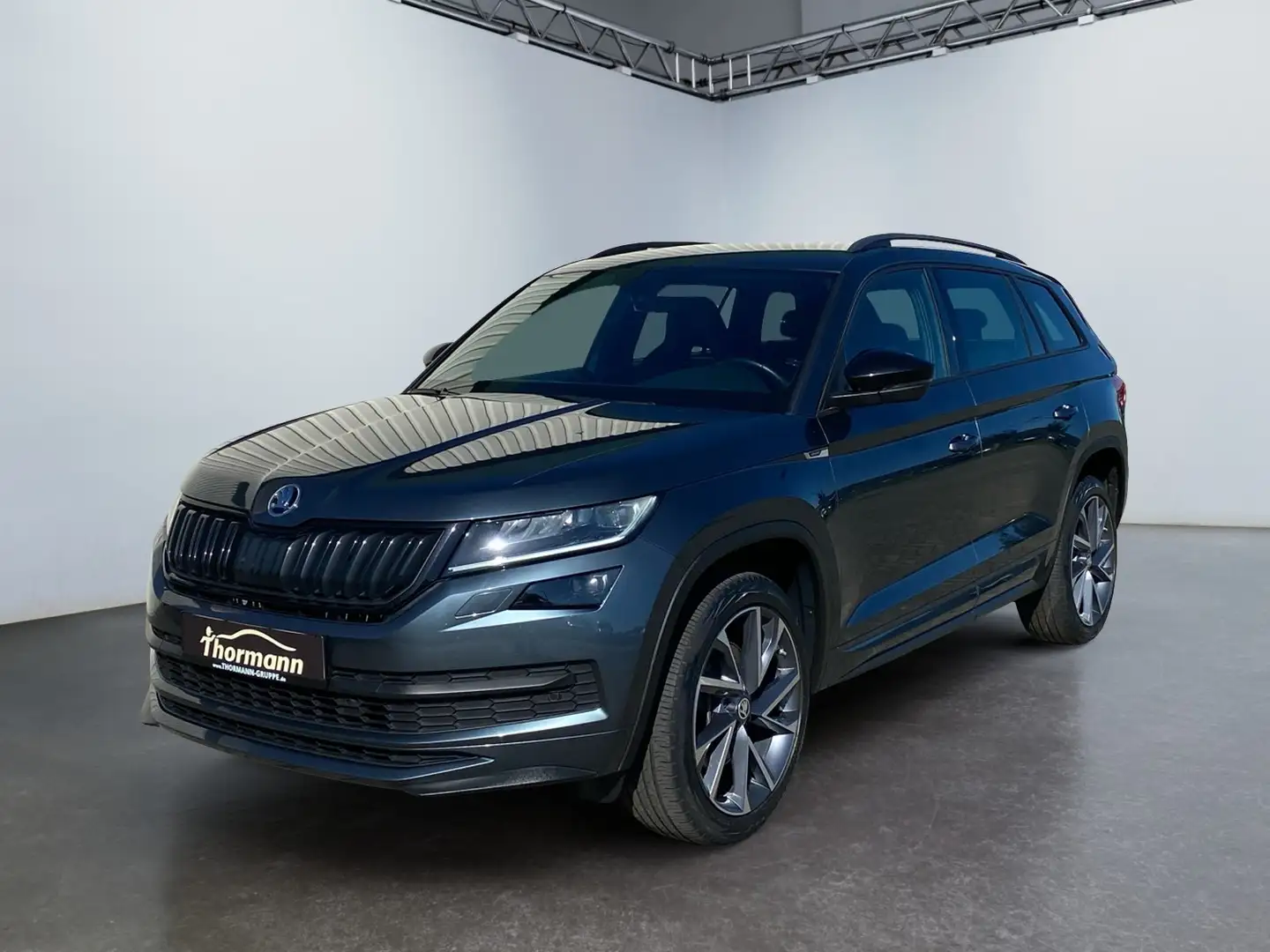 Skoda Kodiaq Sportline 2.0 TDI DSG 4x4 TEMP PDC SHZ NAV Grigio - 2
