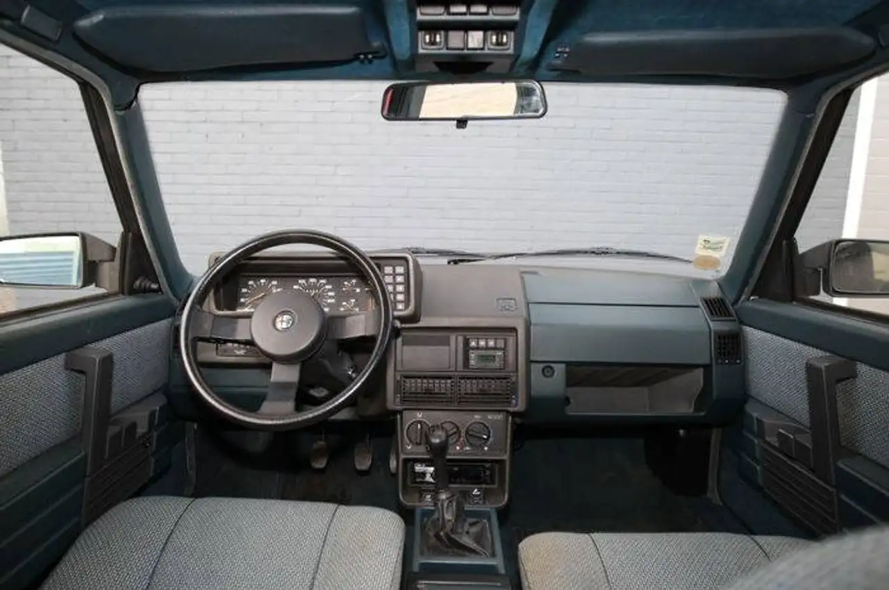 Alfa Romeo 90 2.0 Iniezione, foto 5