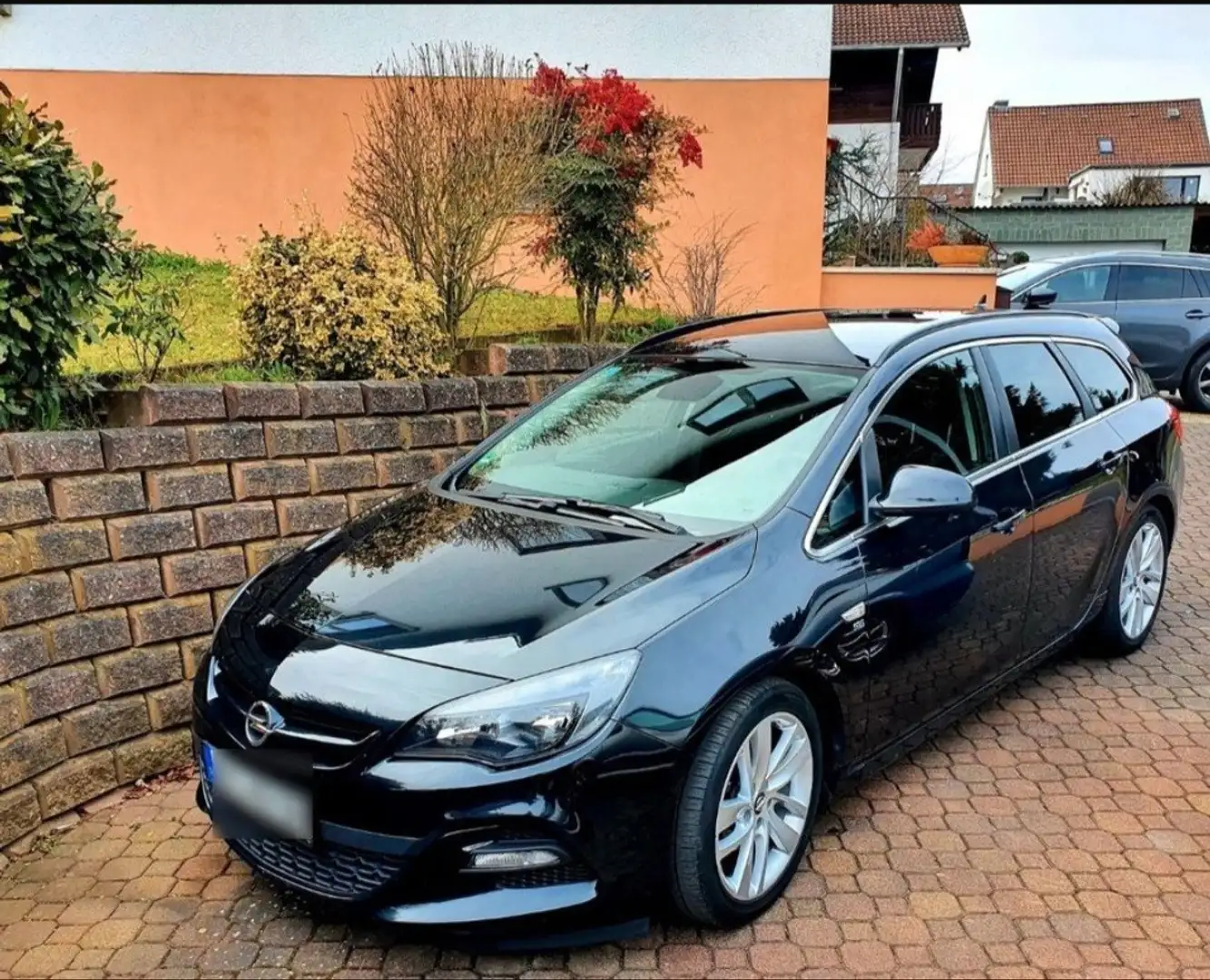 Opel Astra J,OPC-Line 1.6 CDTI Caravan Station Wagon Negro - 1