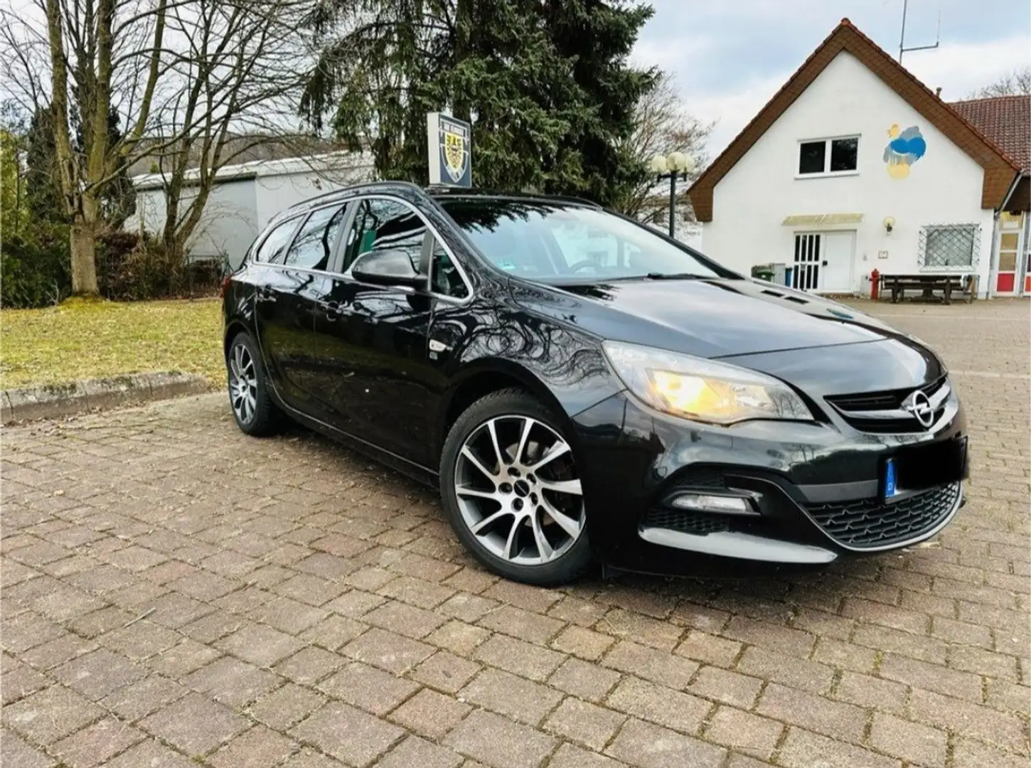 Opel Astra J,OPC-Line 1.6 CDTI Caravan Station Wagon Negro - 2