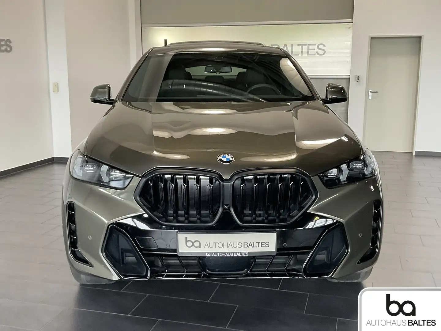 BMW X6 X6 xDrive 30d M Sport 22"/Pano/HK/DrivPro/Luft/AHK Brun - 2