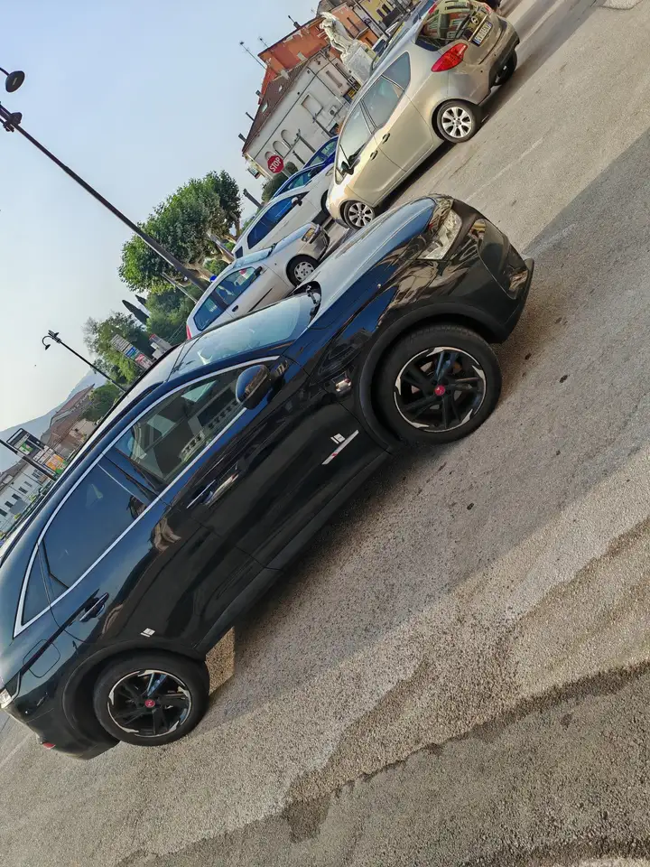 DS Automobiles DS 7 Crossback 2021