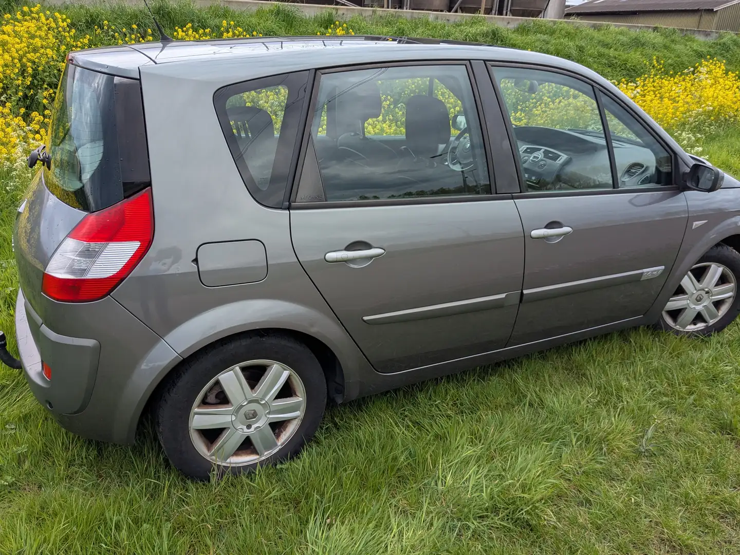 Renault Scenic Scenic 1.6-16V Priv.Luxe - 2