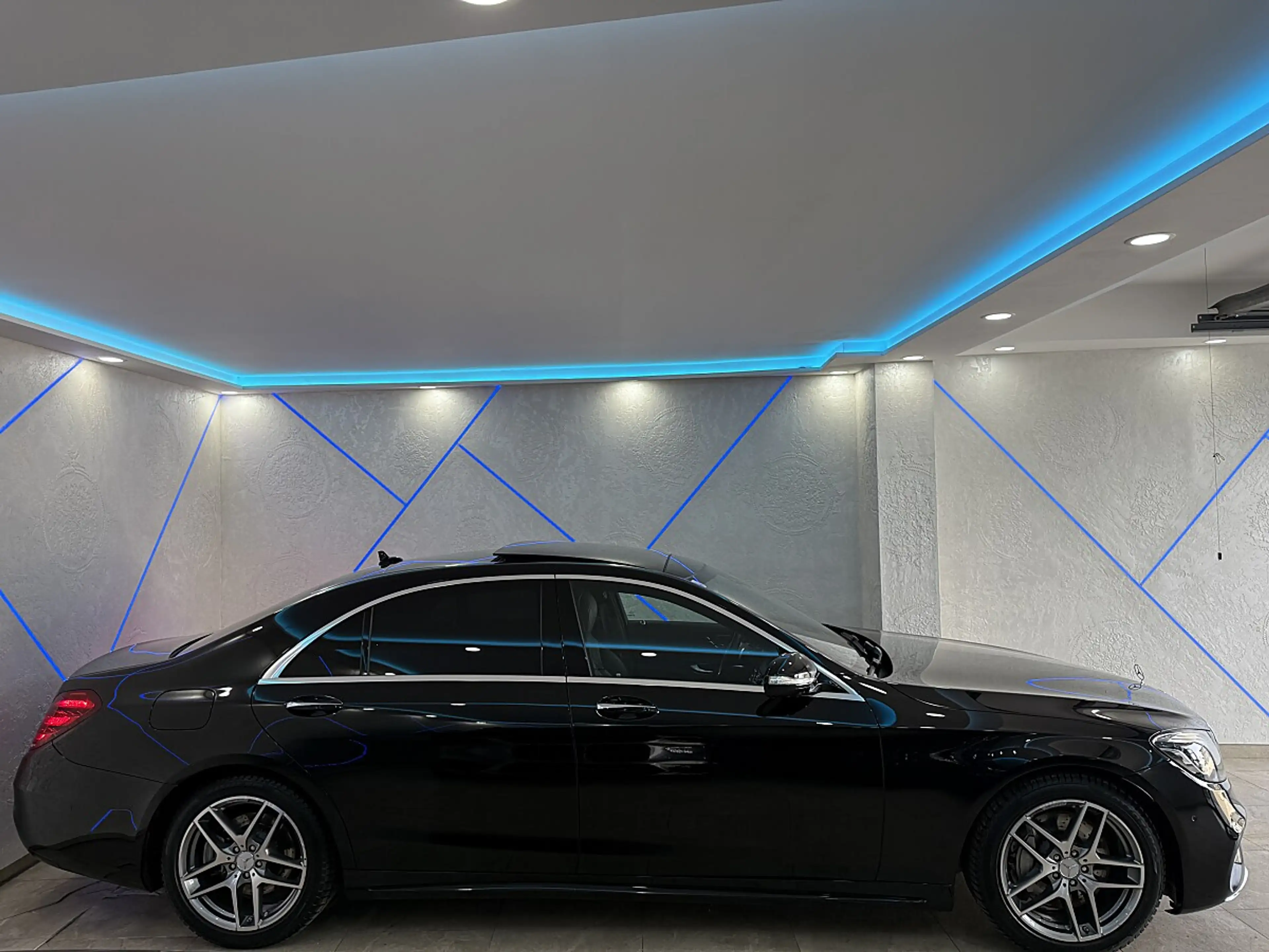 Mercedes-Benz S 350 d lang 4MATIC Aut.*CHAUFFEUR-PAKET*AMG-LINE*BUR... — photo 9