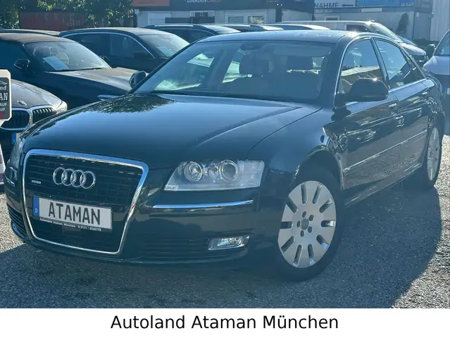 Audi A8 3.2 FSI quattro Autom. / Navi / Leder / Xenon
