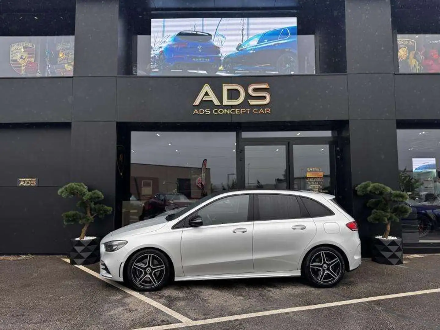 Mercedes-Benz B 220 AMG Line Gris - 2