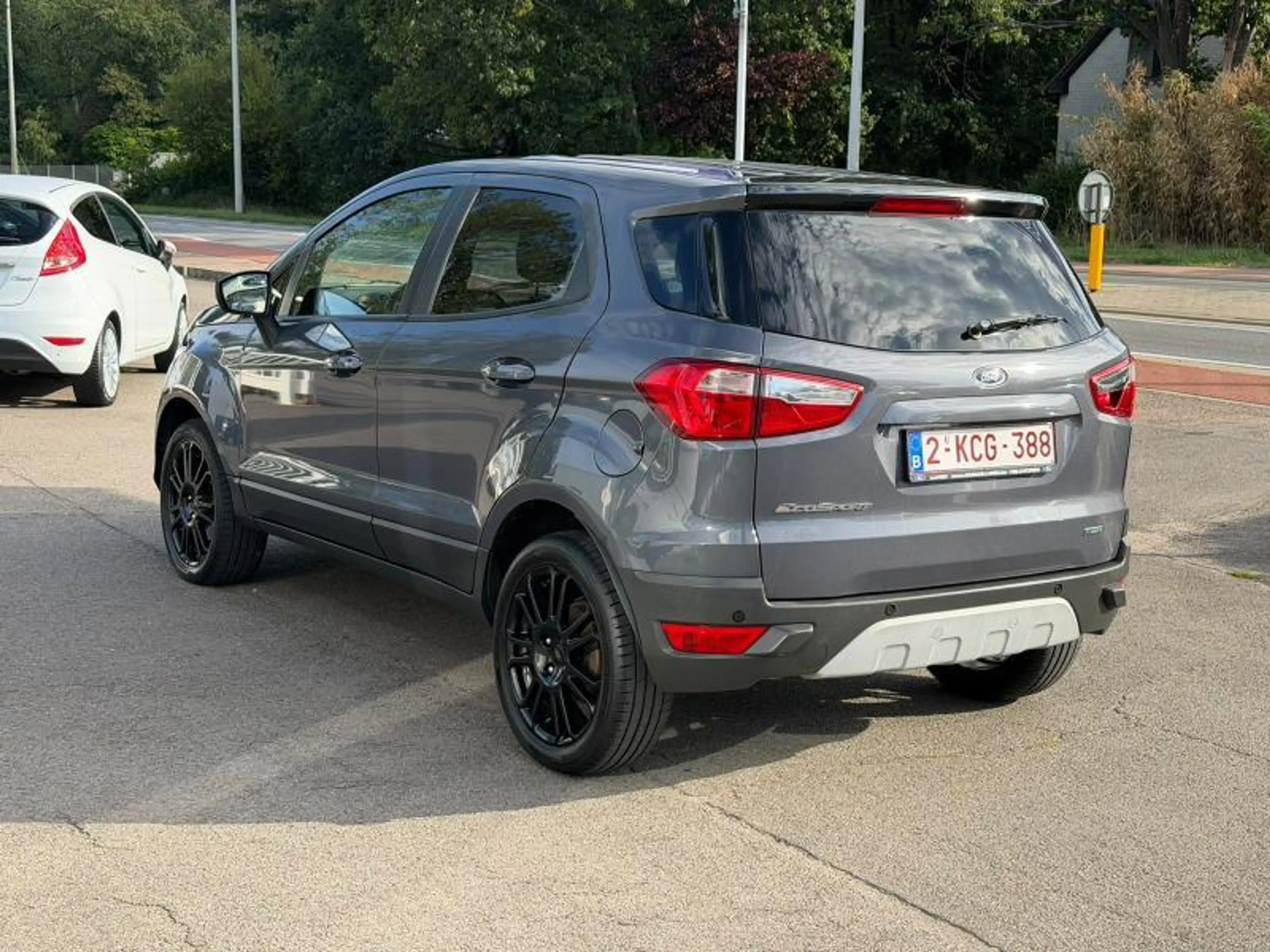 Ford EcoSport Titanium 1.0i Ecoboost 125pk M6 — photo 2