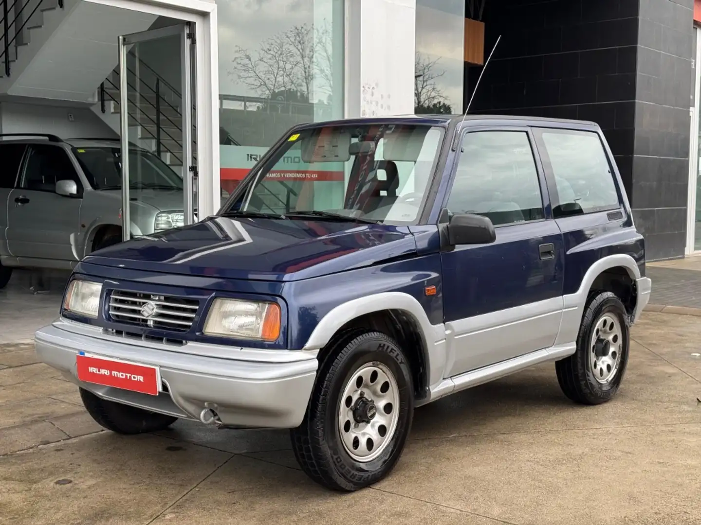 Suzuki Vitara 2.0 HDI Lujo Techo Metálico Blau - 2