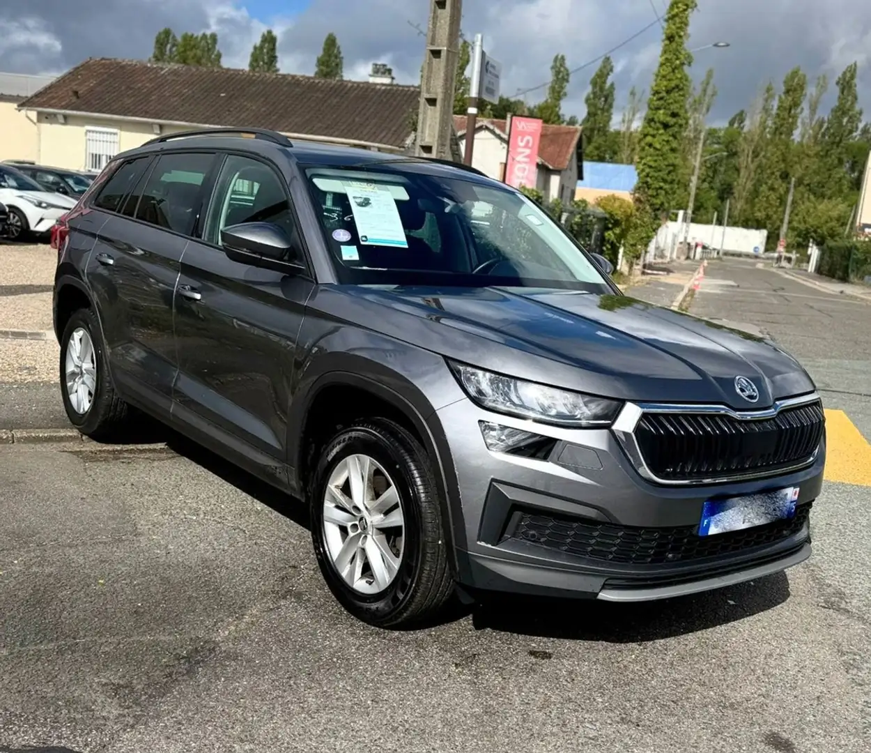 Skoda Kodiaq Business 1.5 TSI 150CV DSG7 21659HT TBEG ENTRETIEN COMPLET ET A JOUR GARANTIE 12M Gris - 1