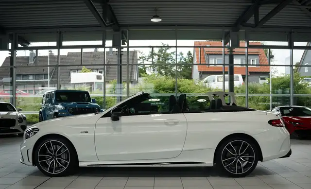 Mercedes-Benz C Class view 11