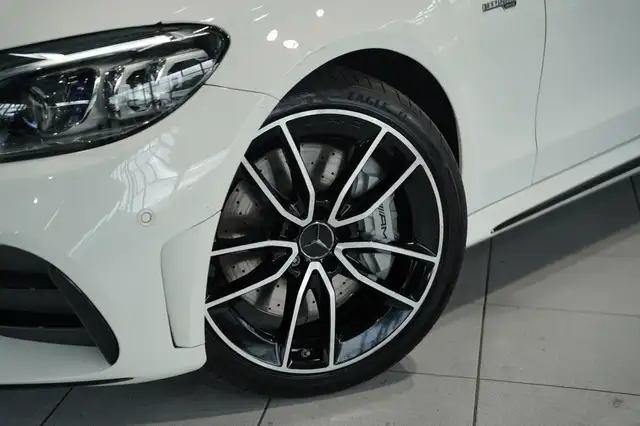 Mercedes-Benz C Class view 3