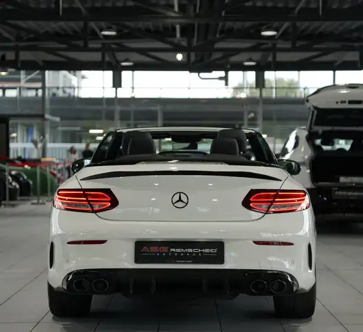 Mercedes-Benz C Class view 9