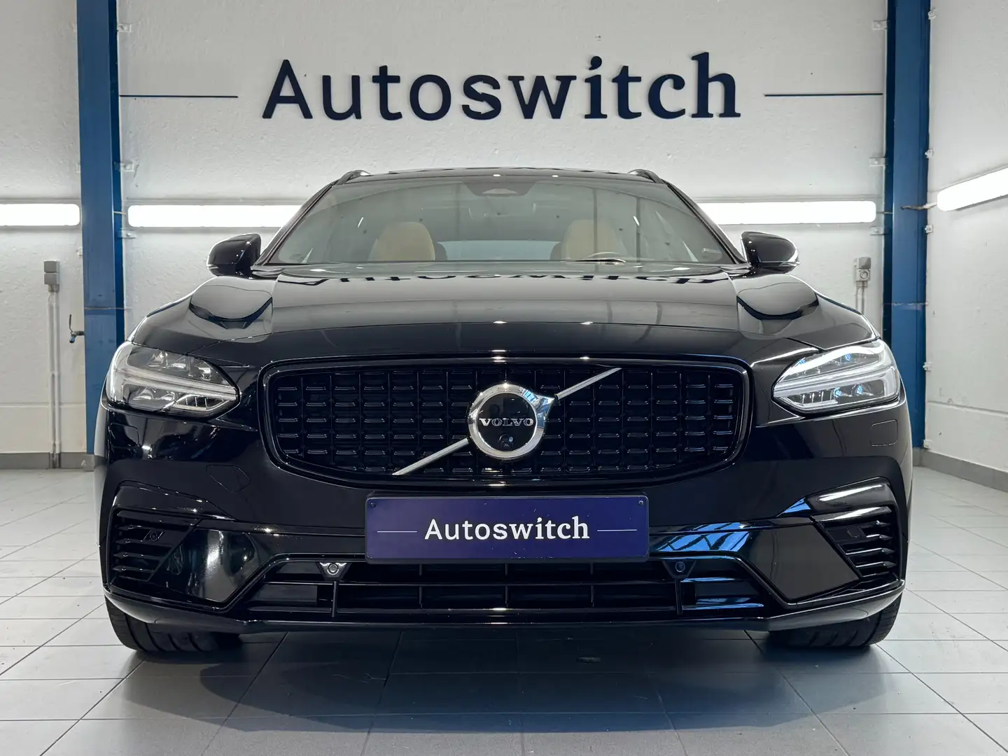 Volvo V90 T8 AWD Recharge - Ultimate Dark/Pano/H&K/Trekhaak Noir - 2