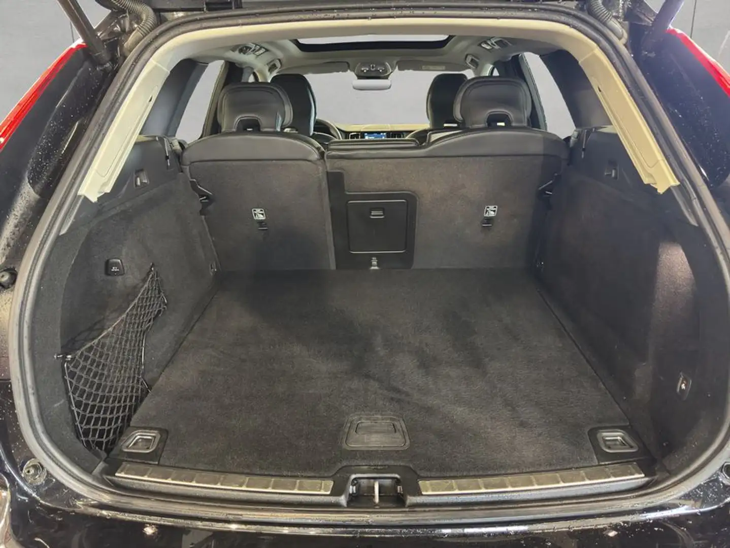 Volvo XC60 XC60 B4 Plus-Dark Aut Glasd ACC BLIS AHK RC00 19'' Schwarz - 2