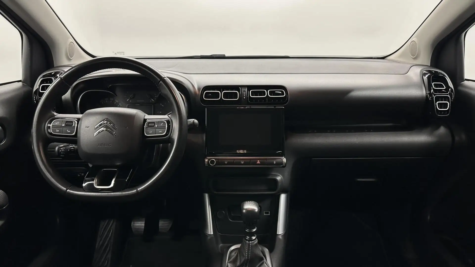 Citroen C3 Aircross 1.2 PureTech S&S Feel NAVI CARPLAY CRUISE. Weiß - 2