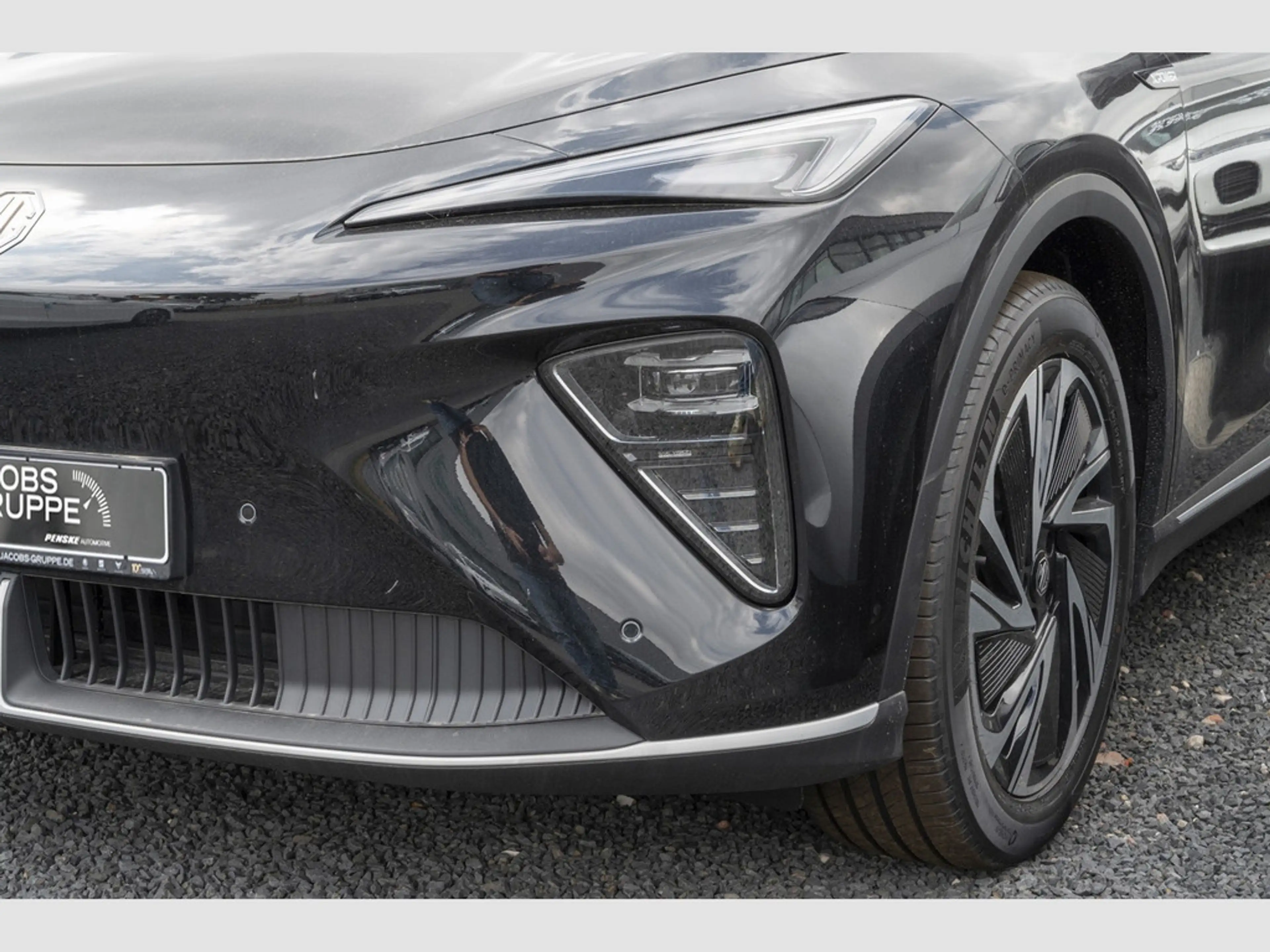 MG S6 EV LUX 180kW Panorama, SHZ, Navi, — photo 7