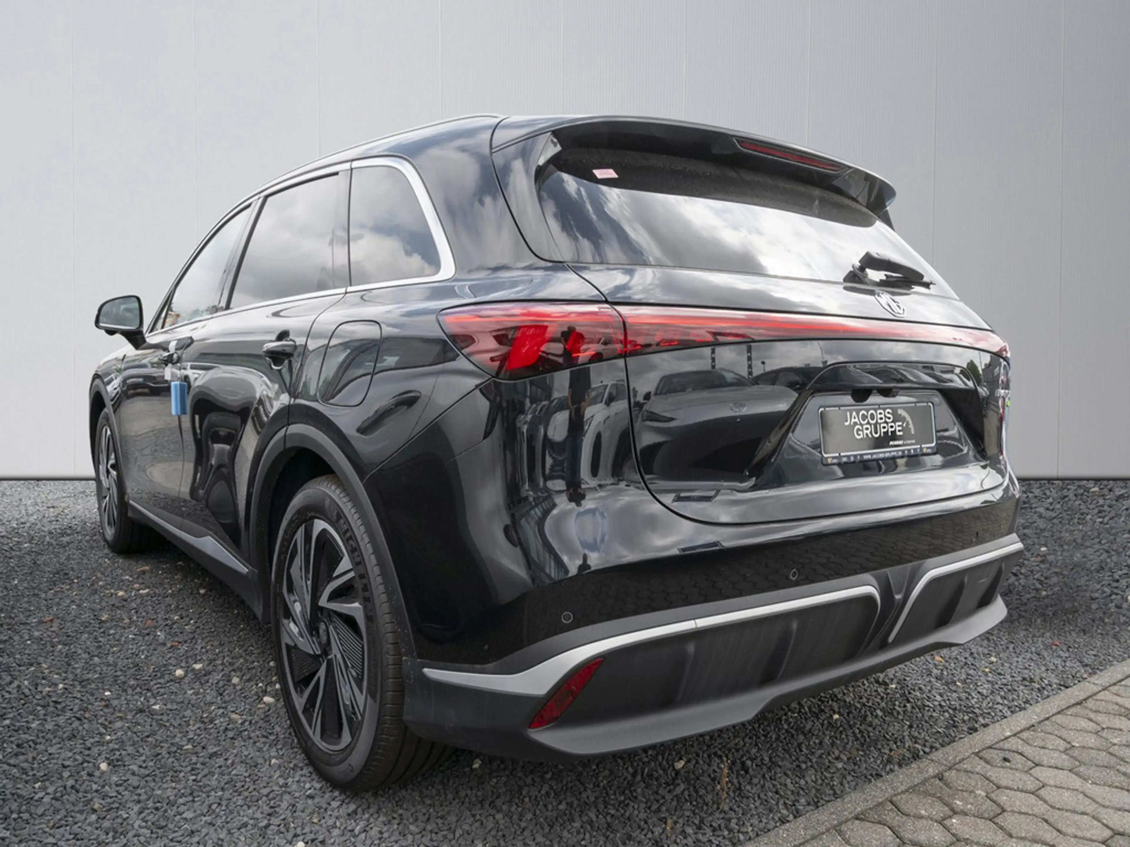 MG S6 EV LUX 180kW Panorama, SHZ, Navi, — photo 6