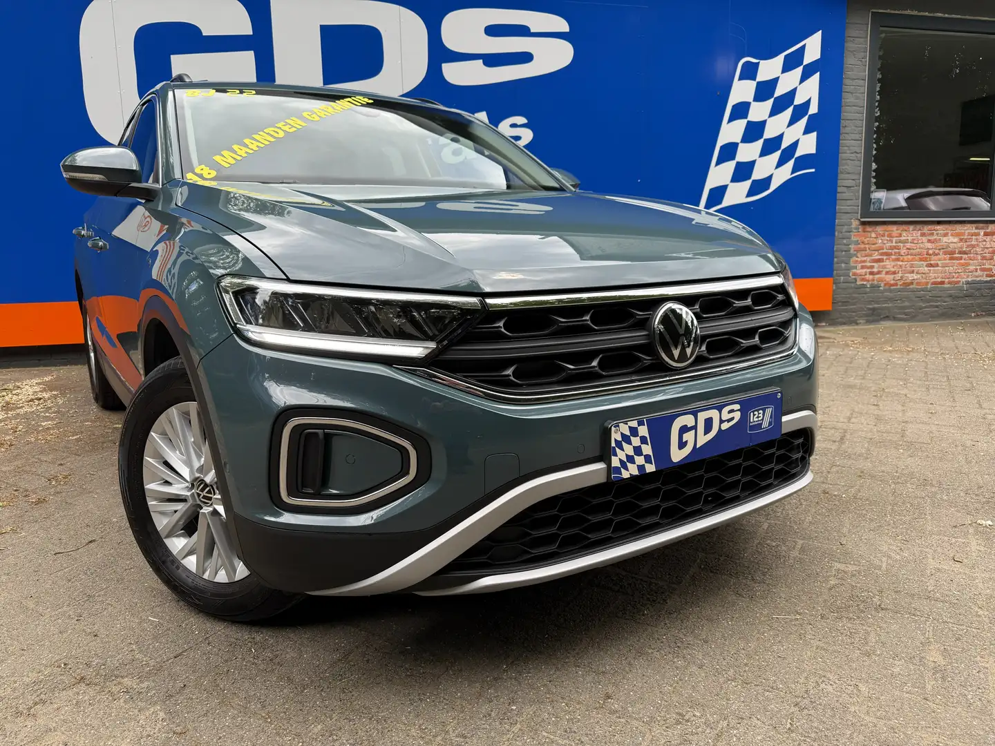 Volkswagen T-Roc 1.0 TSI - APP - ZETELVERWARMING - LED - ACC - DIGI Vert - 2