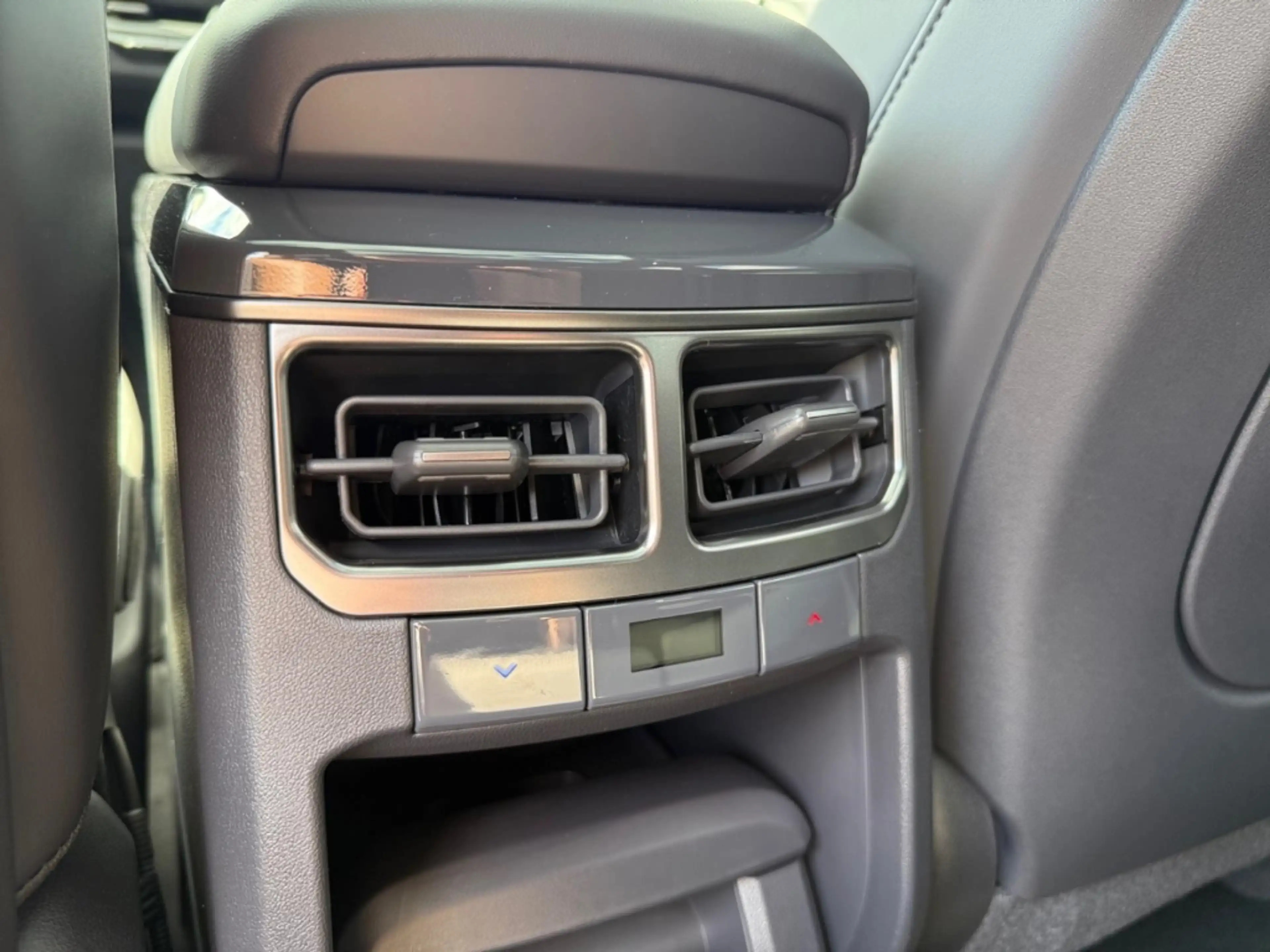 Kia EV5 GT-Line Glasdach Drive 81,4-kWh ACC Massage Head-U — photo 14