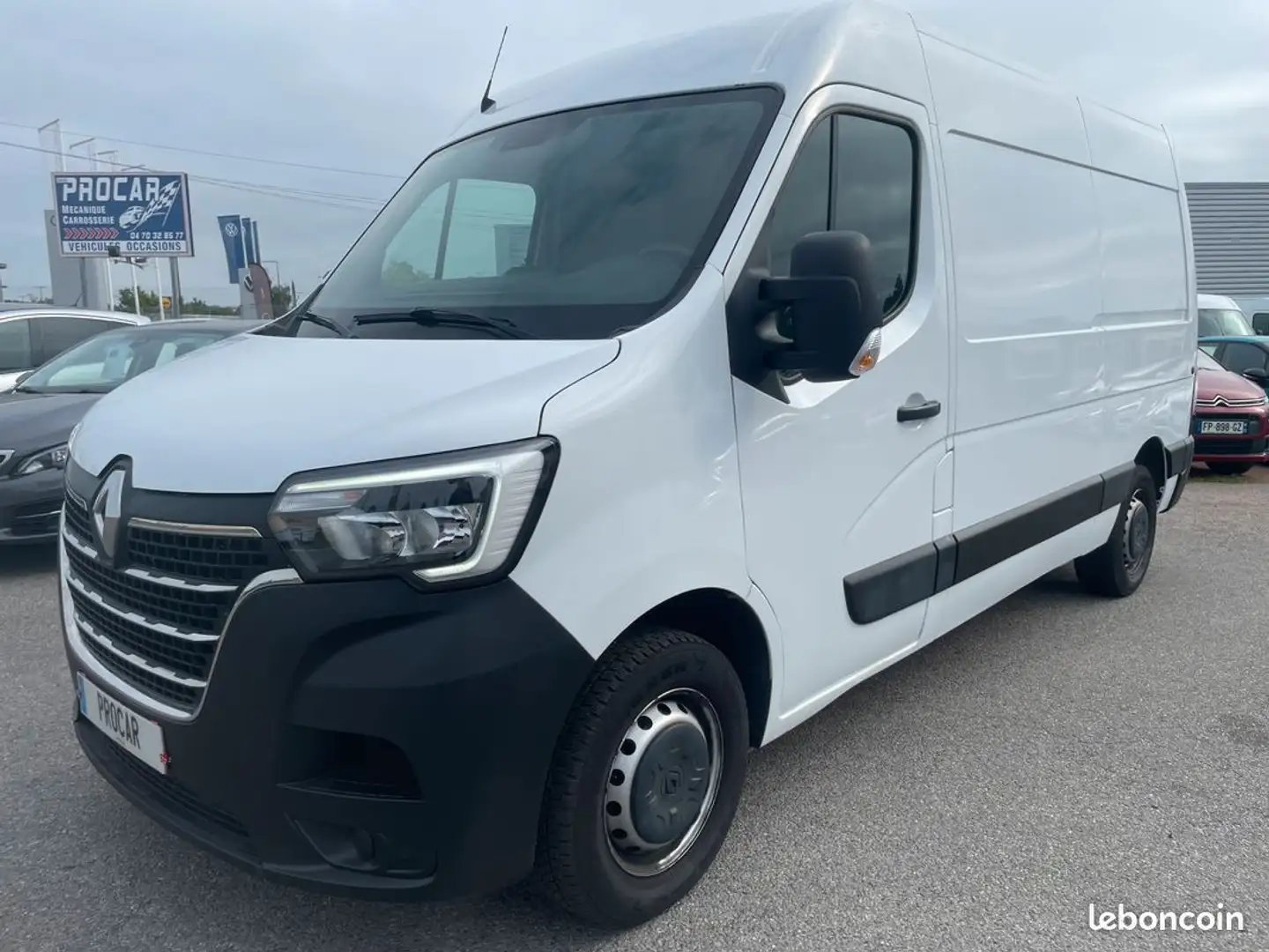 Renault Master F3500 L2H2 2.3 dCi 135ch Grand Confort Euro6 Blanc - 1