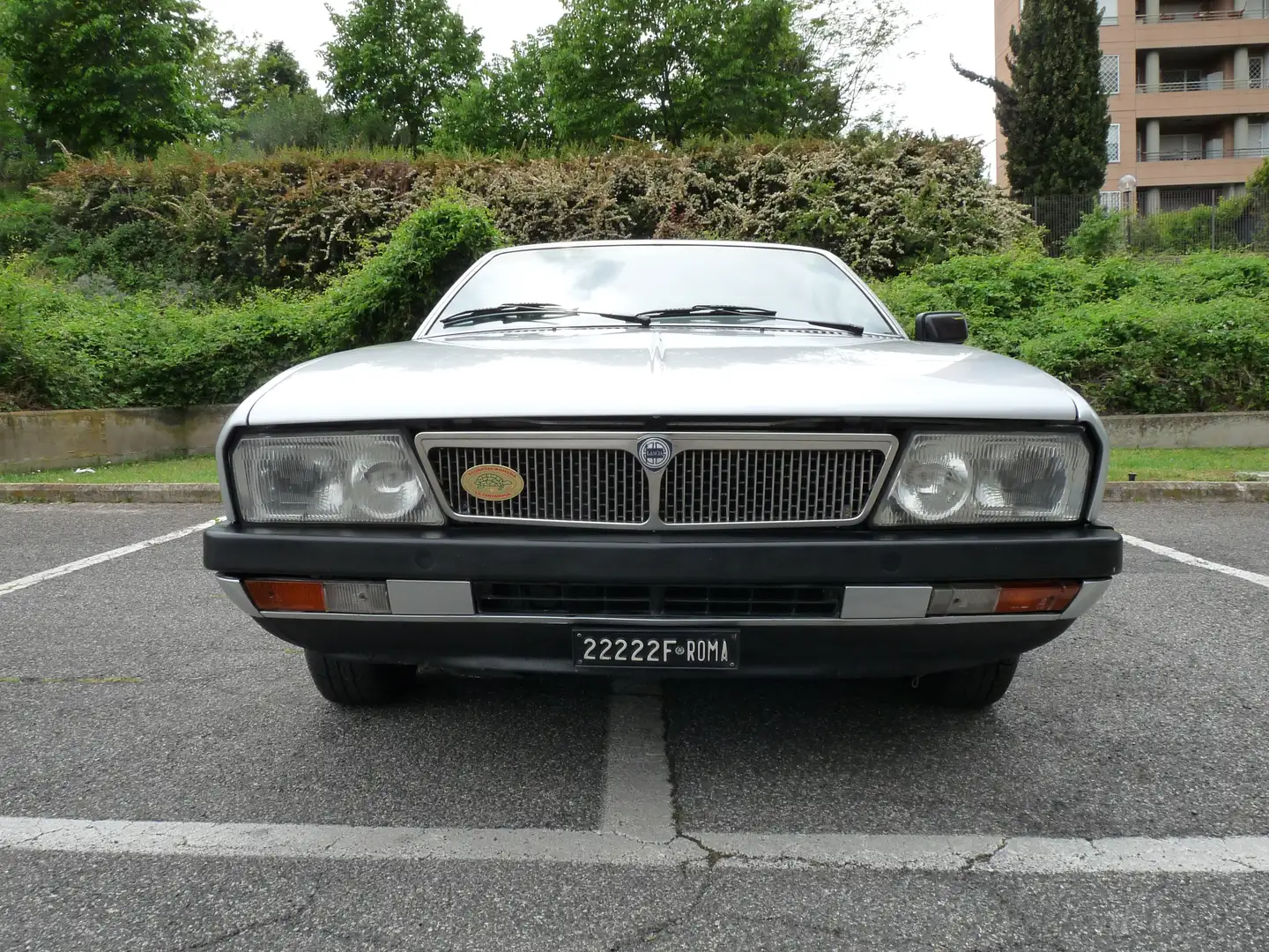 Lancia Gamma Gamma 2.0 Coupe Stříbrná - 2