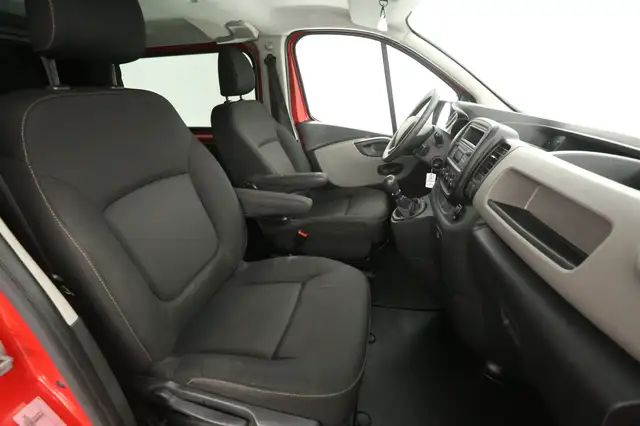 Renault Trafic view 11