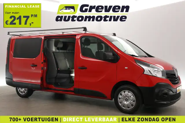 2019 Renault Trafic in Red for sale