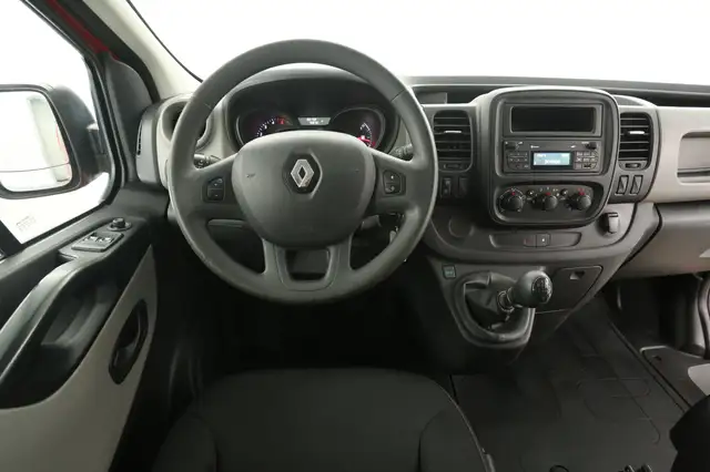 Renault Trafic view 2